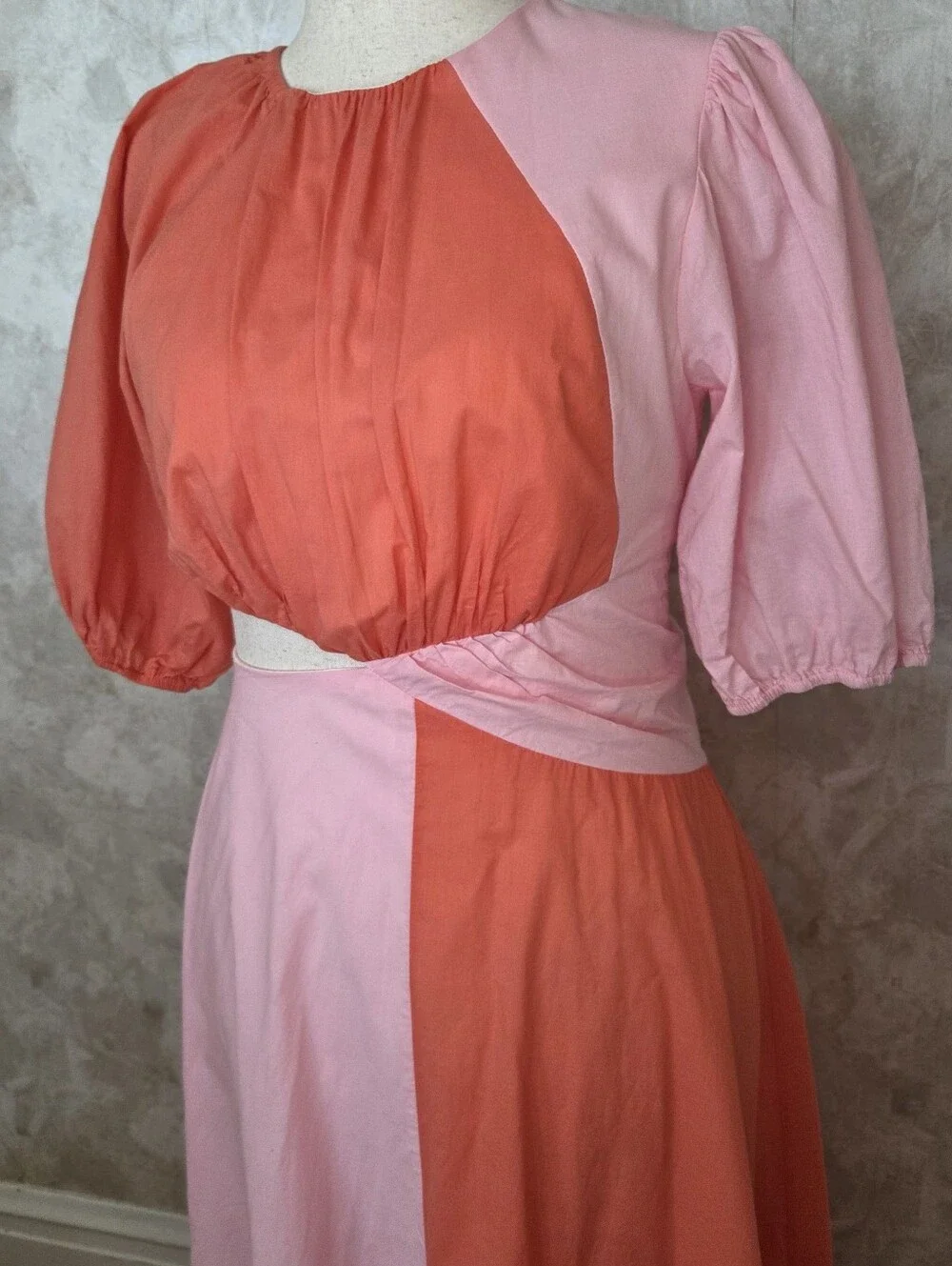 Colorblock Cutout Midi Dress Pink Coral Puff Sleeve Boutique LA Jolie NWOT - Picture 4 of 13